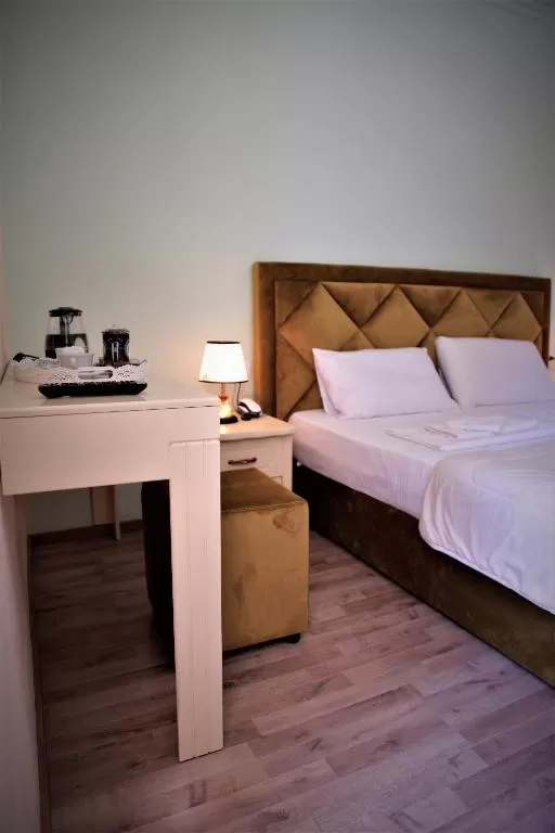 Veliera - STD DBL room 4.jpg